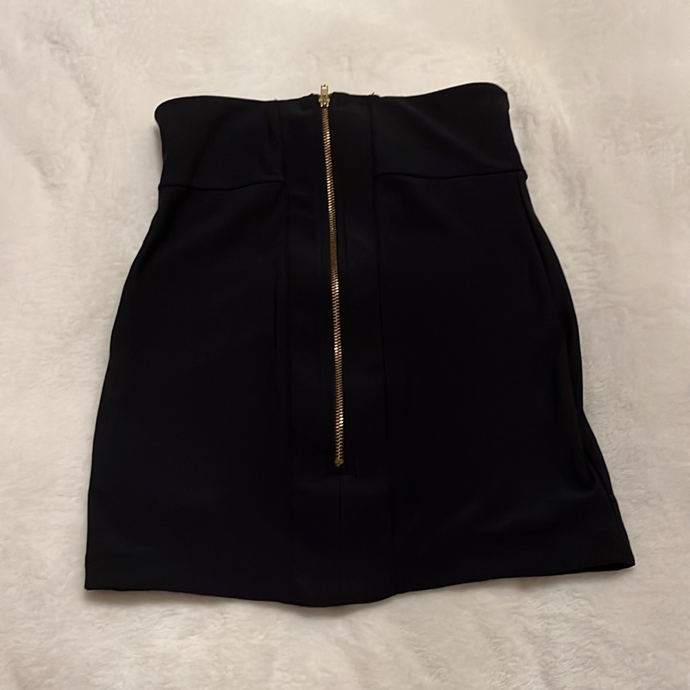 Boulee Black Mini Skirt - Picture 5 of 11